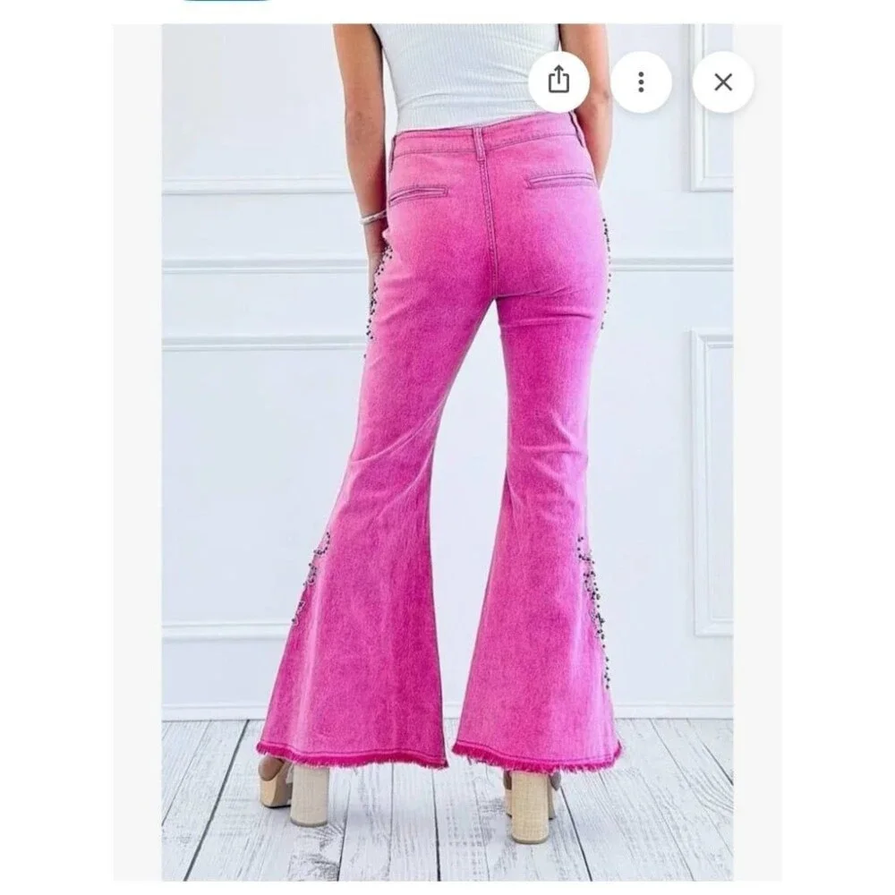 POL jeans POL Pants PINK FLARE EMBROIDERED FLOWERS bohemian jeans womens Medium